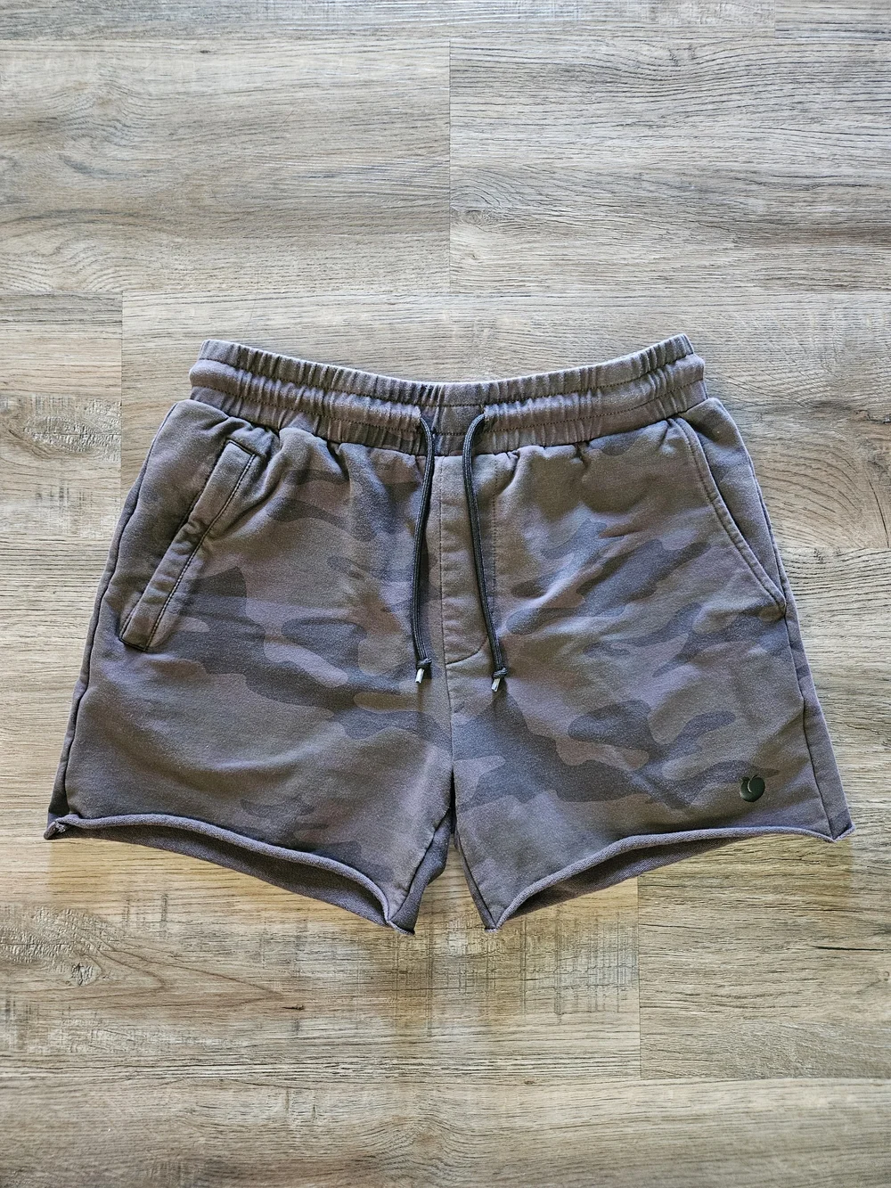 Flexliving Faded Camo Raw Hem Lifting Sweat Shorts